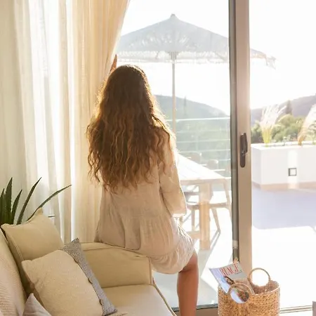 Hyades Villa A Serene Luxury Retreat Villa *